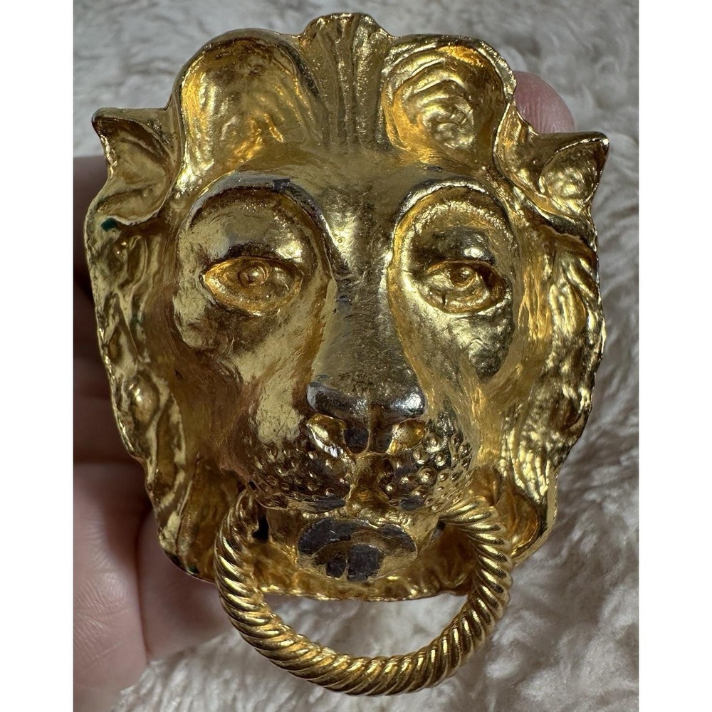 Mimi Di N Gold Tone Lions Head Doorknocker Belt Buckle Vintage 1974 Signed